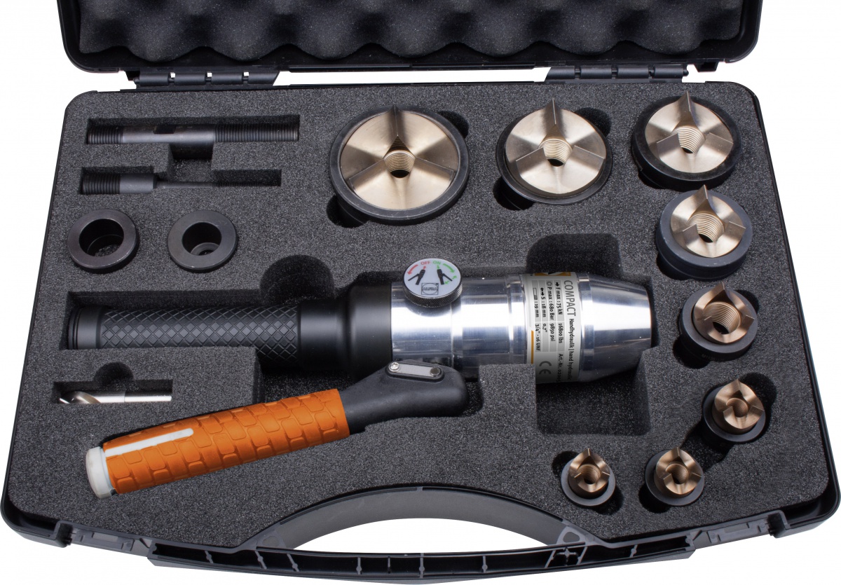 Electrician's set complete with hydraulic pump and cutters for stainless steel tristar more